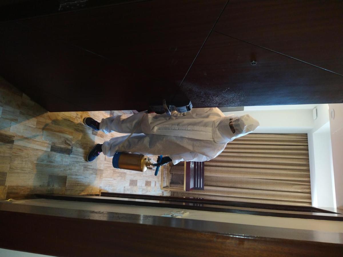 Regenta Inn Ranip Ahmedabad Buitenkant foto